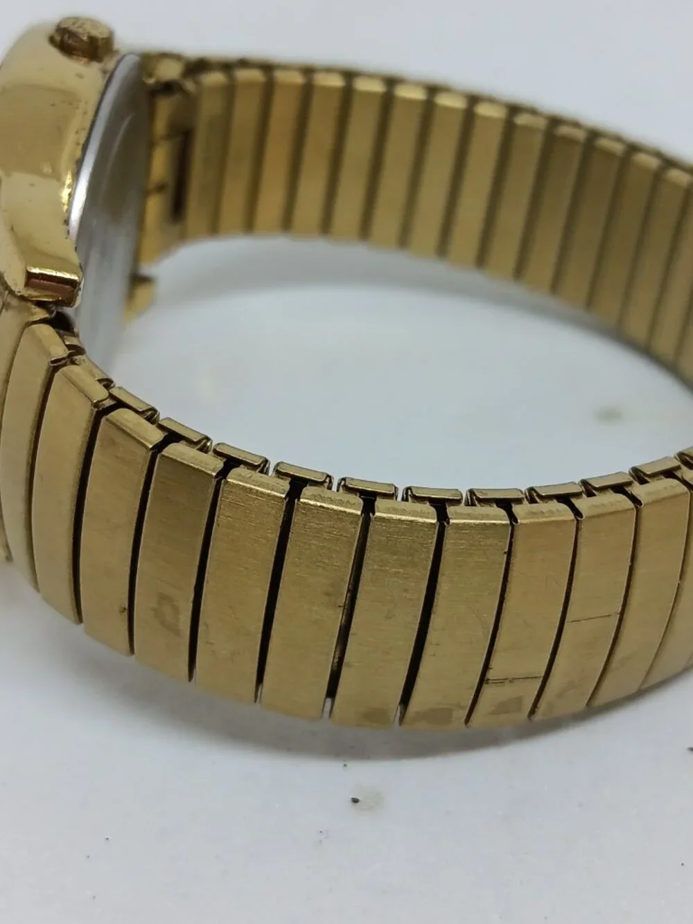 Timex Indiglo 14 Unisex 35mm Gold Tone Easy Reader Date Flex Band Watch NEW BATT - Picture 5 of 11